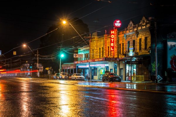 Hotel lights in the rain - Photos | Melbourne